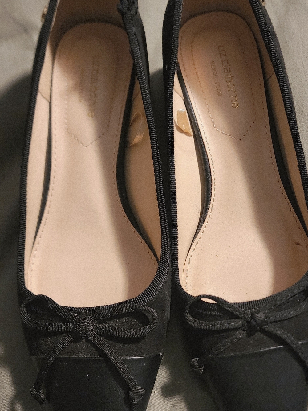Women's Black Heels with Bow - Liz Claiborne